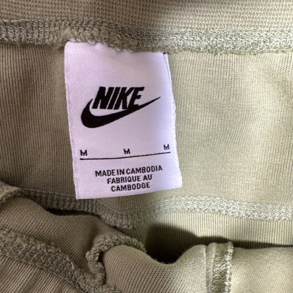 Nike Tech Fleece Jogger Pants Womens Sz Medium Green Athletic Pockets Athleisure - Picture 7 of 11